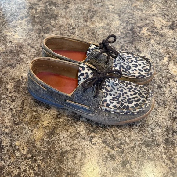 Twisted X Leopard Print Lace-Up Loafers size 8 - Picture 2 of 6